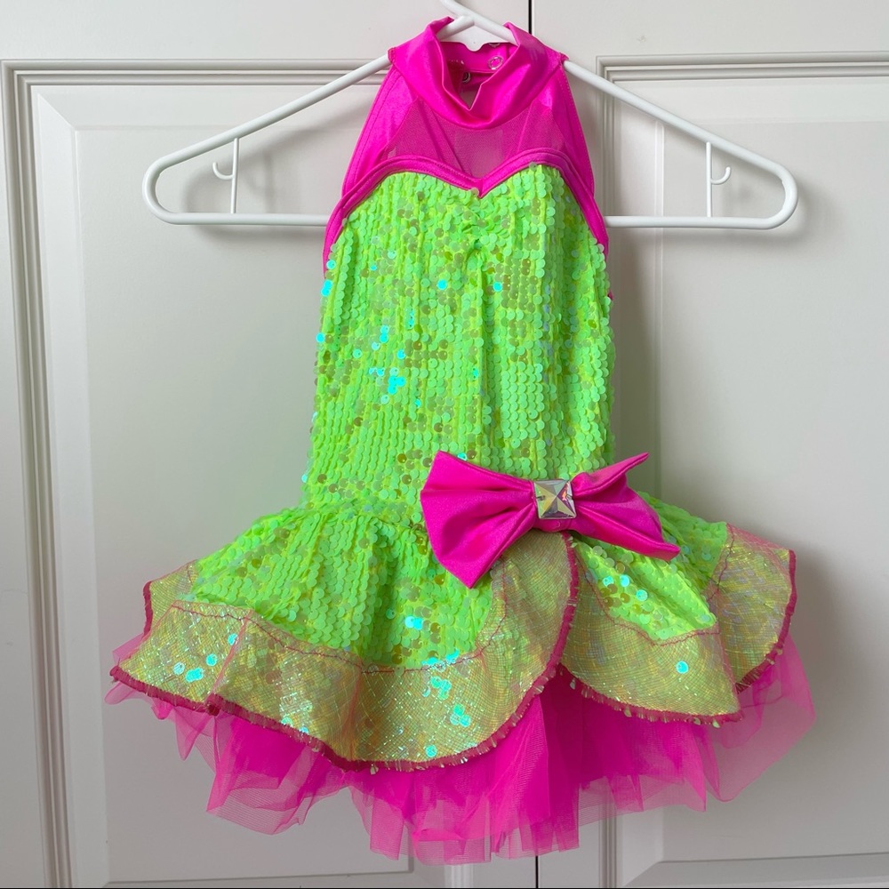 Ballet costume, pink and greet and matching pink hair bow